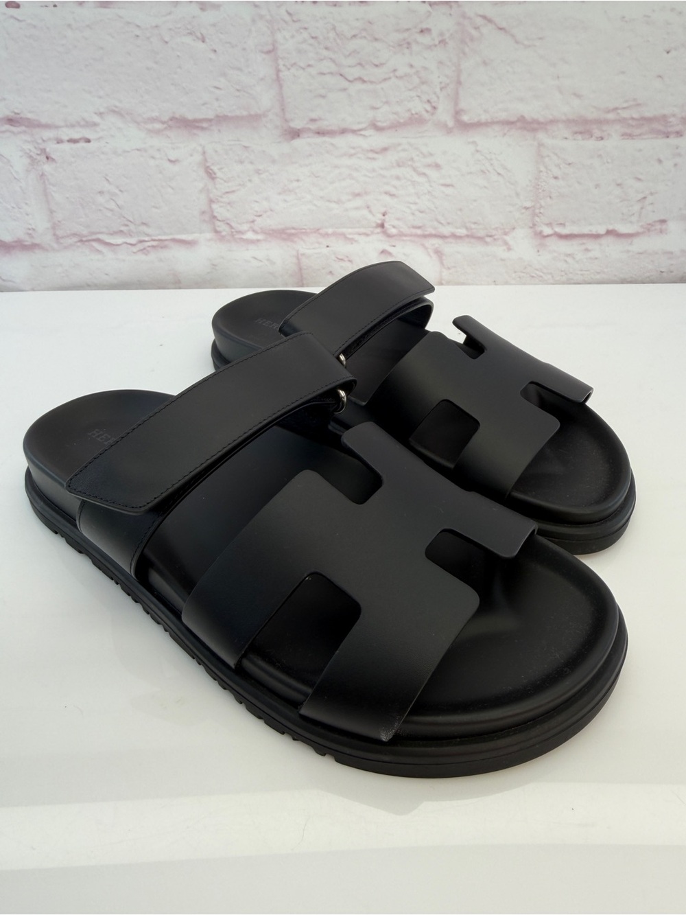 Hermes New Calfskin Womens Chypre Sandals 39 Black